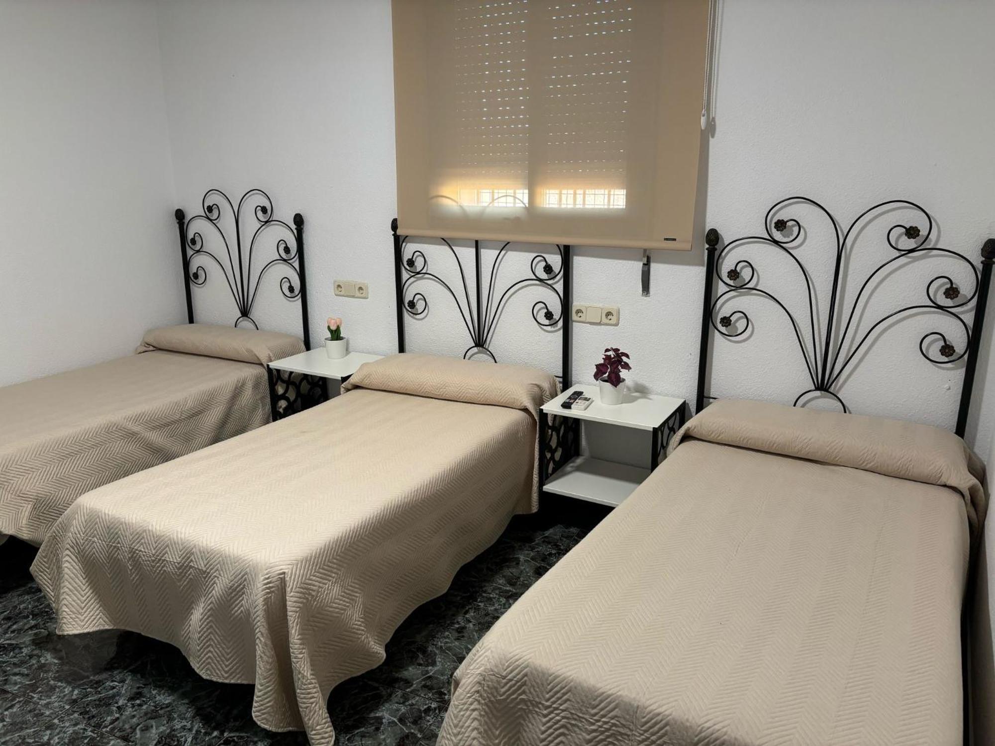 Hostal Restaurante La Noria Arquillos Экстерьер фото